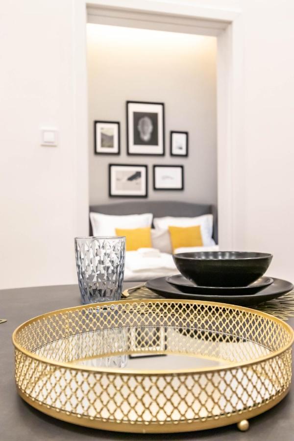 Assea Elegant Apartment With 2 Bedroom In Downtown Budapest Eksteriør bilde